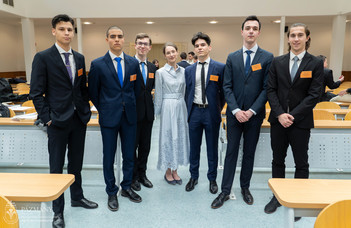 Siker a római jogi perbeszédversenyen