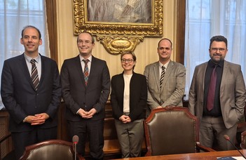 Professzorok az ELTE ÁJK-n: Egyetemi tanárok székfoglaló előadásai