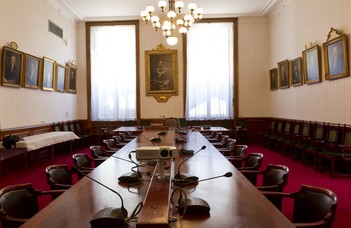 Alakuló ülést tartott a Kari Tanács